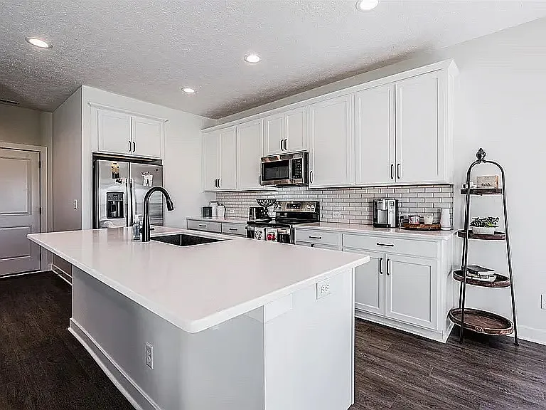 2893 Brahman Cir — Photo 9