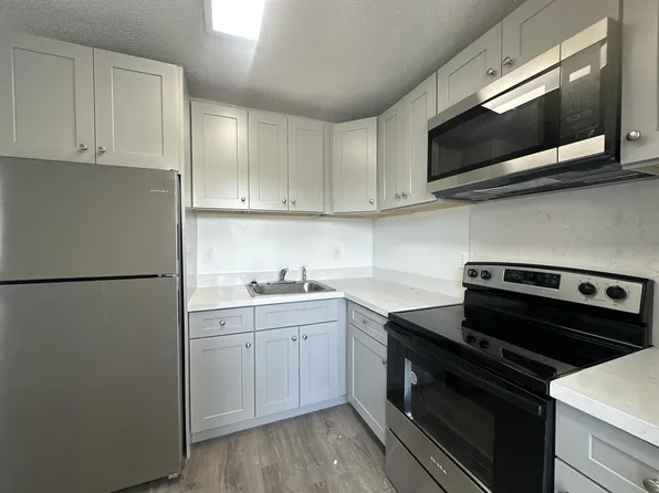 2401 NW 9th Ave, Fort Lauderdale, FL