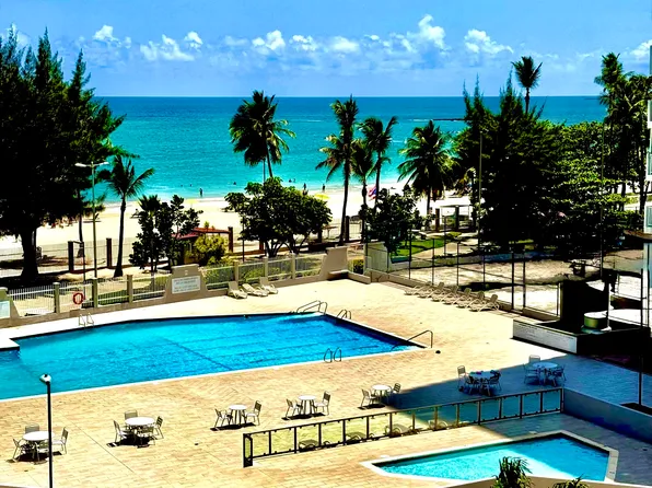 5859 Isla Verde, Carolina, PR