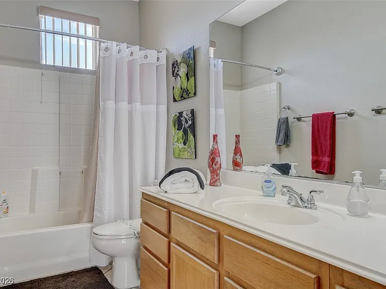 1116 Stoneypeak Ave — Photo 11