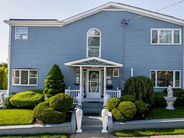 363 Coral St, New Bedford, MA 02744