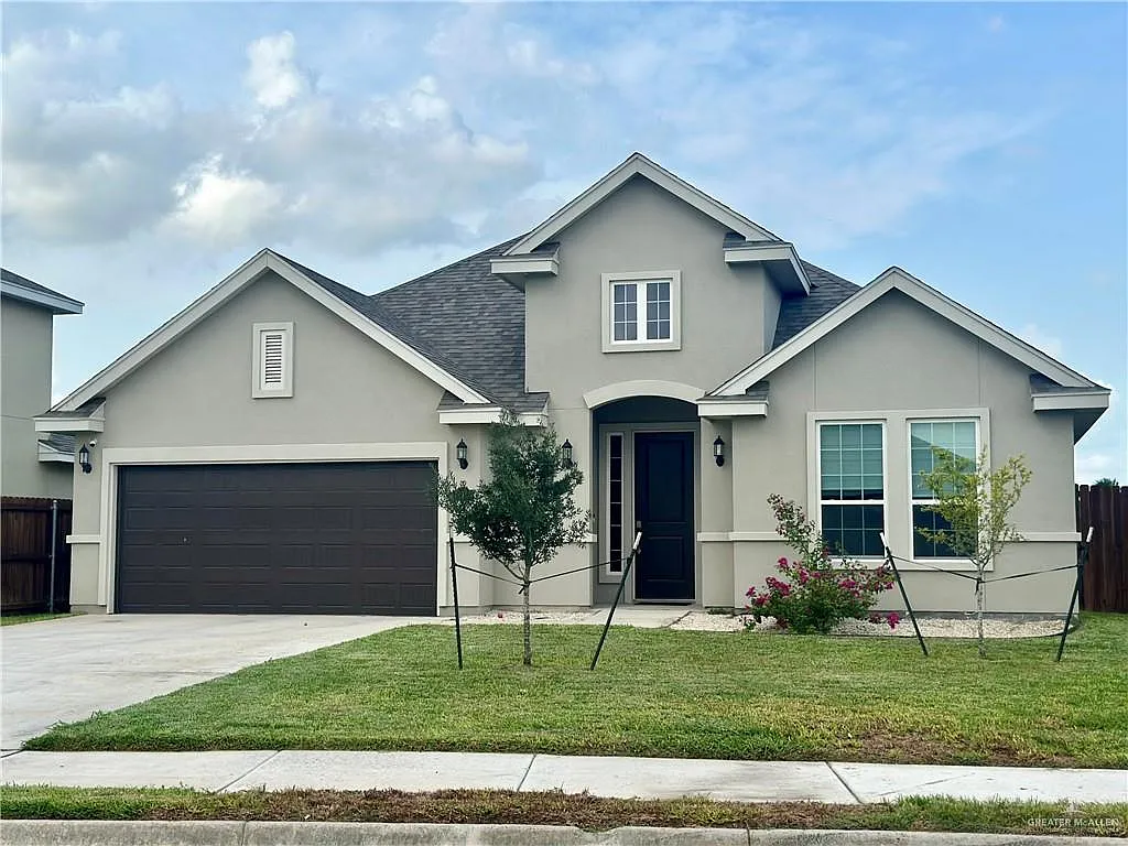 4 bed, 2.5 bath, 1932 sqft, $2,750 — Photo 2
