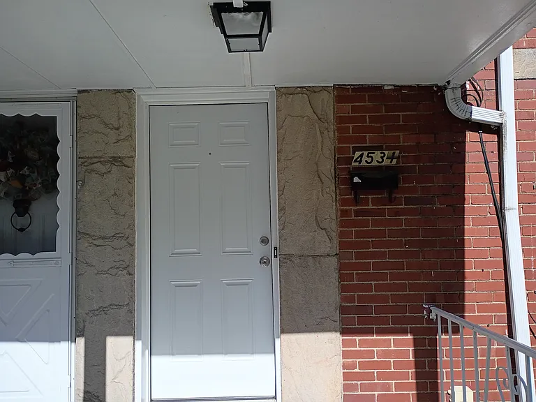 4531 Coleridge St — Photo 3