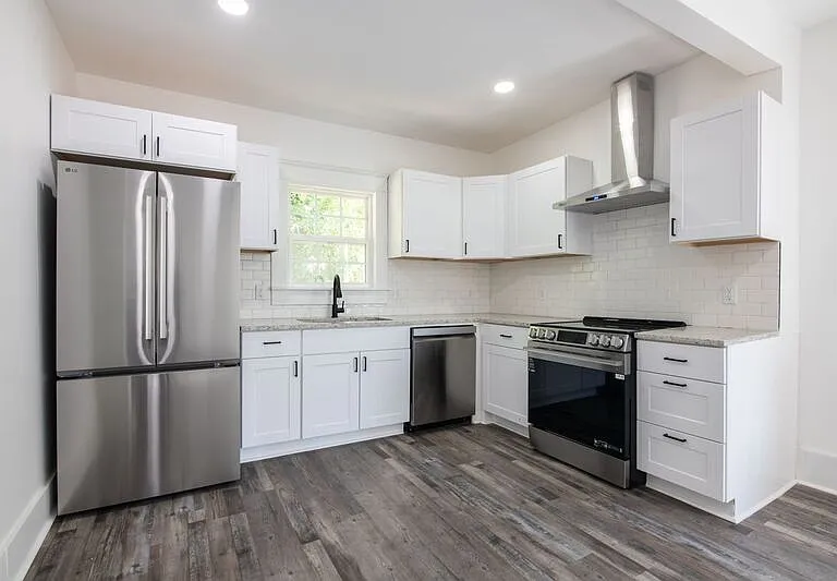 1003 28th Pl S #B — Photo 1