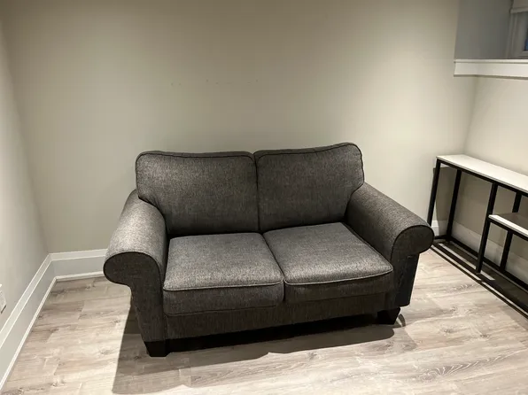 (undisclosed Address), Toronto, ON M6H 3S5