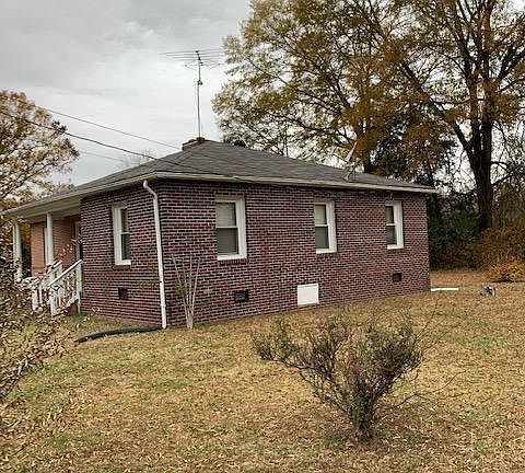 3rd image of 1022 Saint Michaels Dr