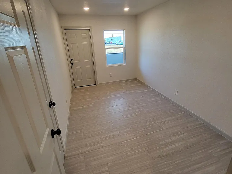 2417 Castroville Rd #1202 — Photo 17