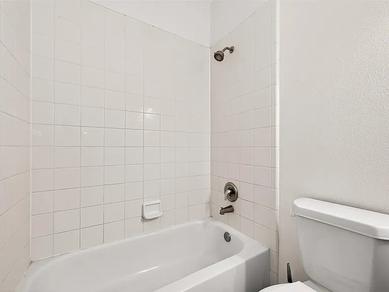 22303 Naple Hollow Ln — Photo 47