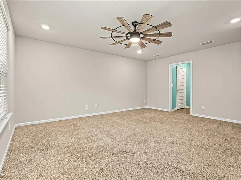 6028 Creek Side Trl — Photo 13