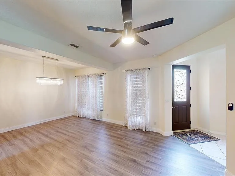 3044 Camino Real Dr S — Photo 2