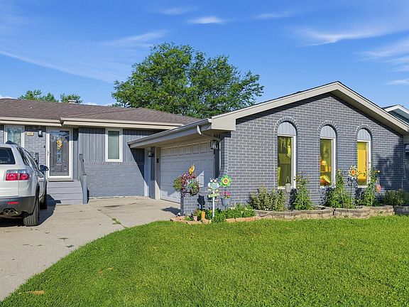 3rd image of 2524 James Dr
