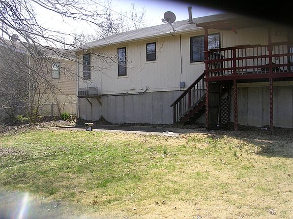 3rd image of 11354 Red River Dr