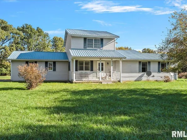 11250 Ogden St, Petersburg, IL 62675