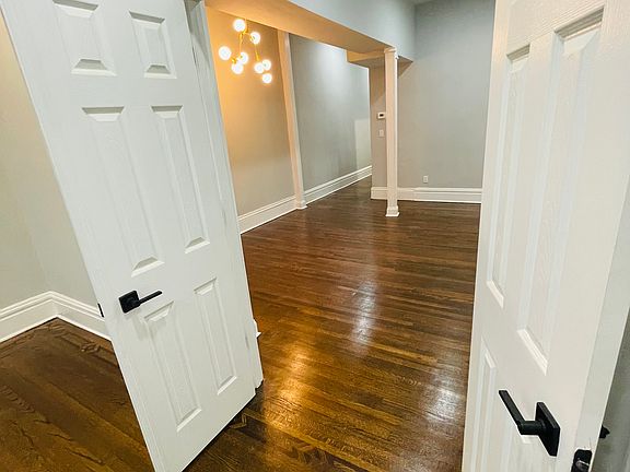 3rd image of 706 S Claremont Ave #2