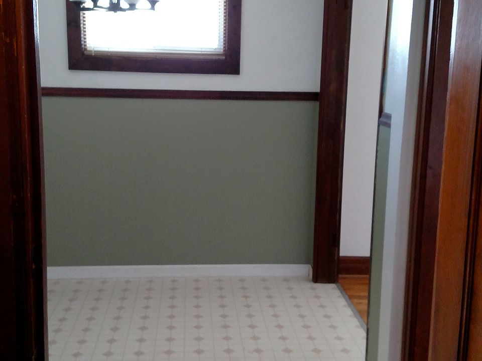 Entry + Dining