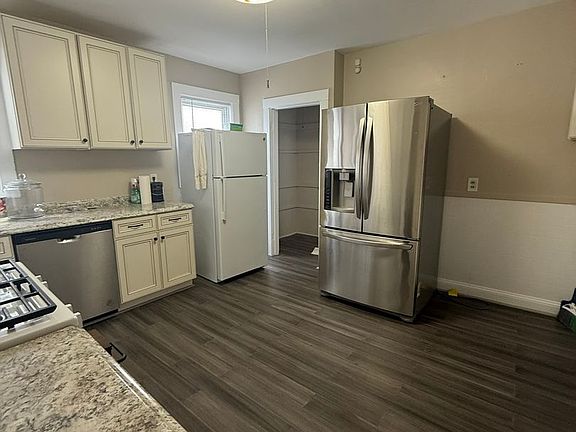 2nd image of 34 Matchett St #2