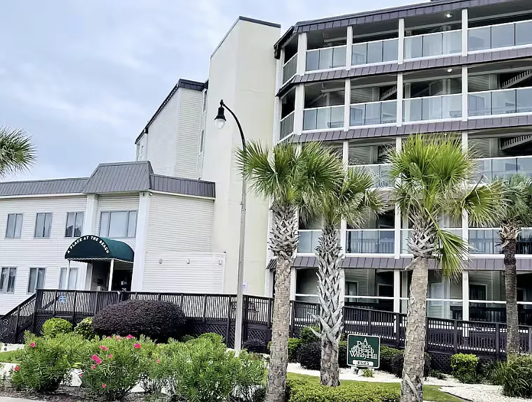 2 bed, 1050 sqft, $1,800 — Photo 1