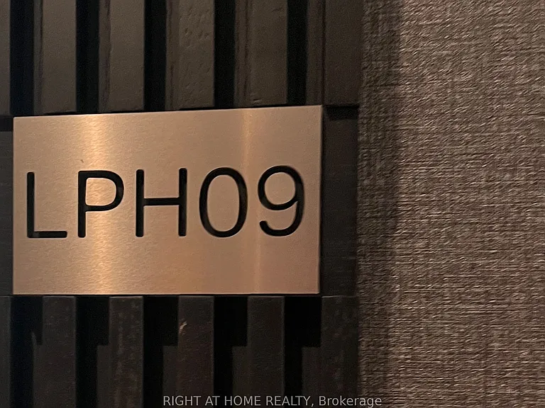 110 Broadway Ave #LPH09 — Photo 2