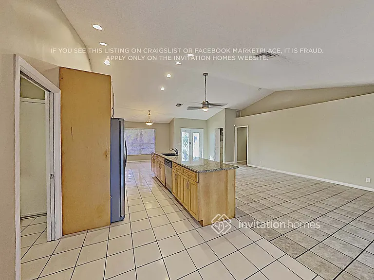 17745 Woodview Ter — Photo 10
