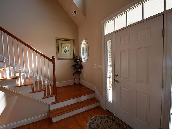 5th image of 1057 Buena Park Dr