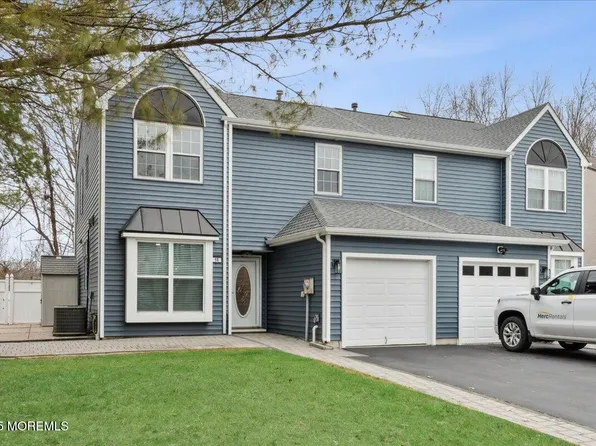 16 Longbrooke Lane #16, Freehold, NJ 07728