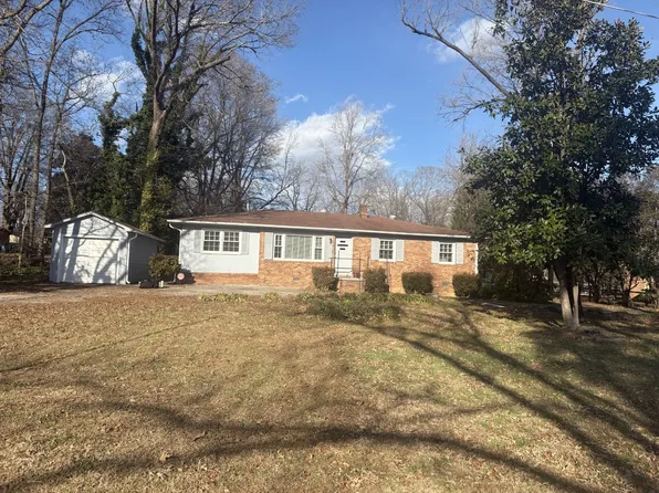 205 Venus Dr, Greensboro, NC 27406