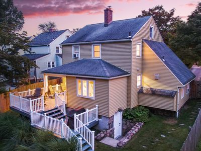 83 Courtland Hill Street, Stamford, CT, 06906