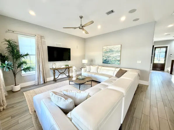 1959 Baytowne Loop, Miramar Beach, FL 32550