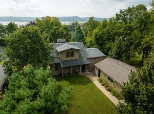 W7919 County Rd S, Onalaska, WI 54650