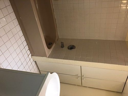 2nd image of 225 Claremont Blvd