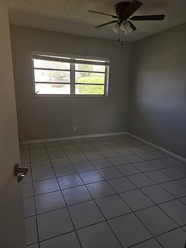 2060 NW 81st Ave Photo 1