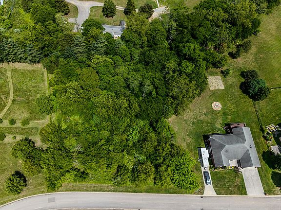 2nd image of 68 Southview Cir
