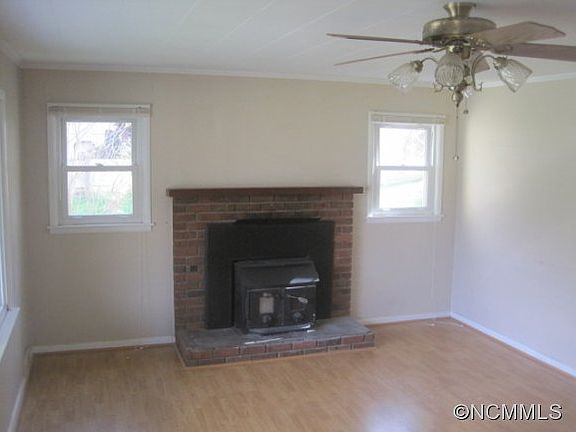 3rd image of 168 Bryson St