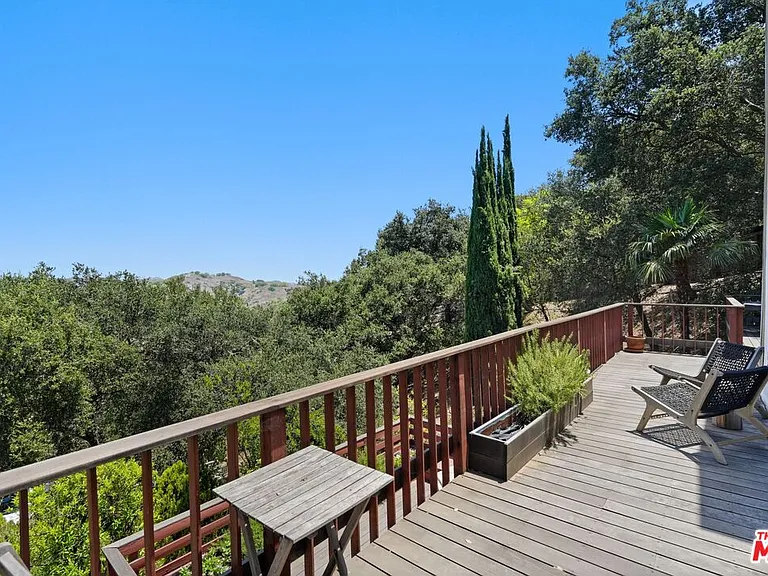 22013 Alta Dr — Photo 46
