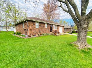 1016 S Maple St, Concordia, MO 64020