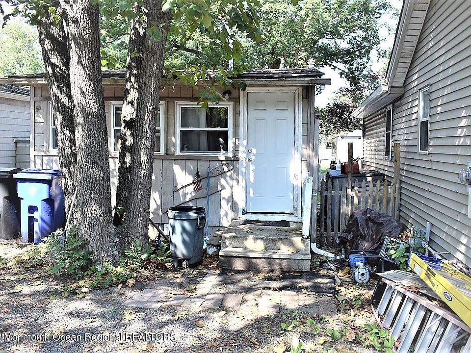 2nd image of 2312 Adams Ave