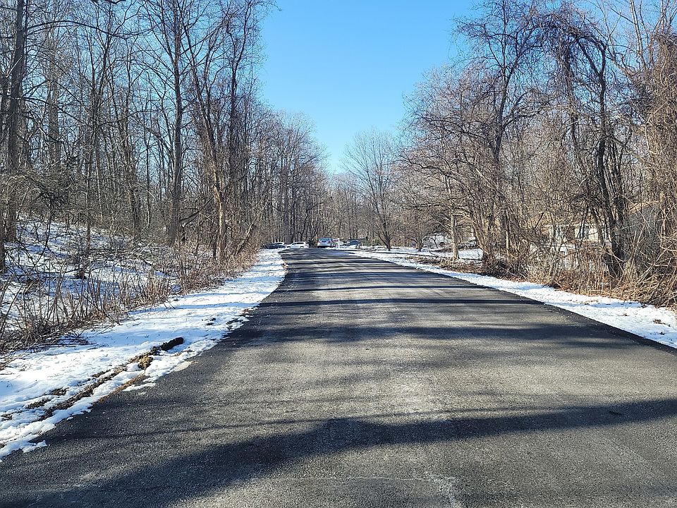 2nd image of 3403 Mary Lou Ln