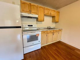 181 Loudon Rd