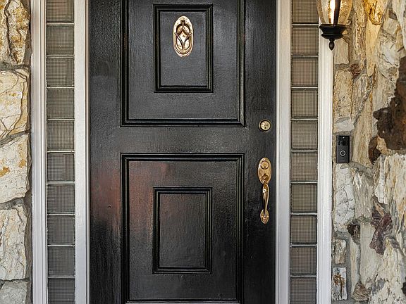 4th image of 2346 Las Lunas St