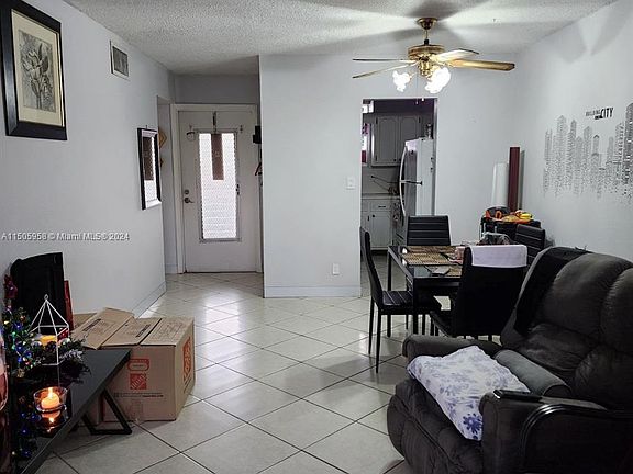 3rd image of 1400 Tallwood Ave APT 204