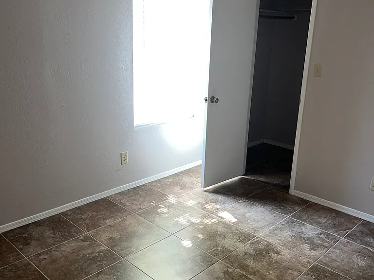 17835 N 40th Pl — Photo 6