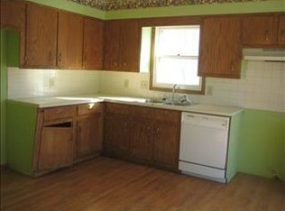 15327 Drexel Cir, Omaha, NE 68137