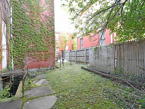 5th image of 926 Nassau St
