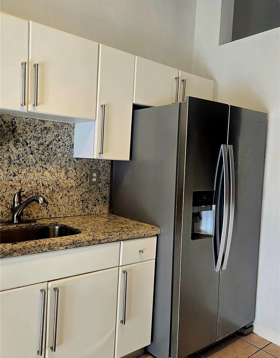 San Marco Villas Condo — Photo 1
