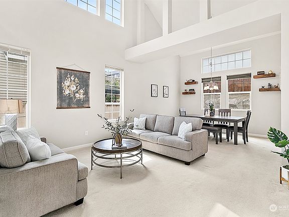 5th image of 1706 64th Street SE