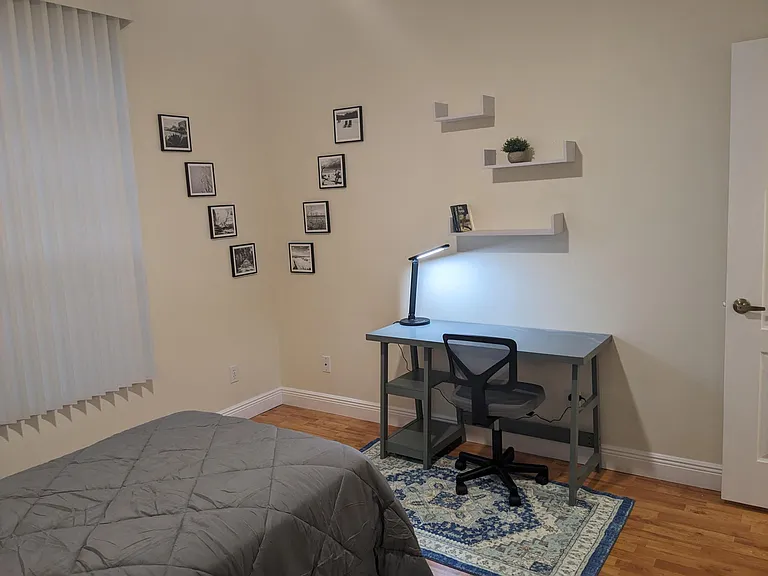 Guest Bedroom with two twin beds