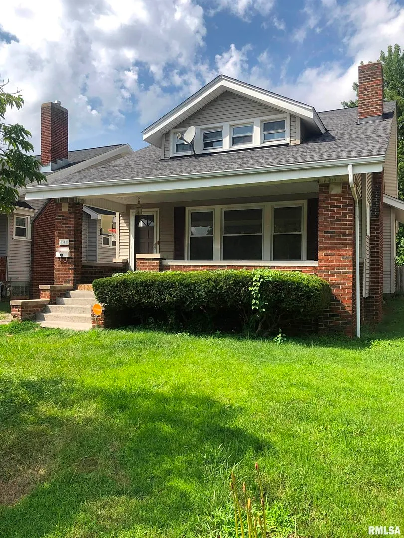 1311 E Nebraska Ave photo 1