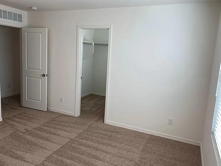 19577 W Badgett Ln — Photo 10
