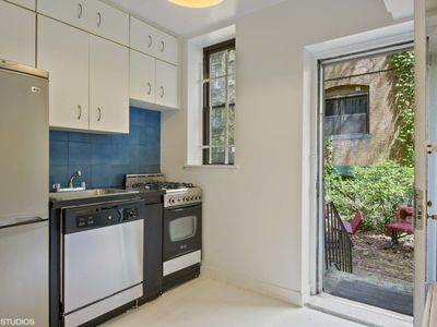 217 E 89th St APT B, New York, NY, 10128