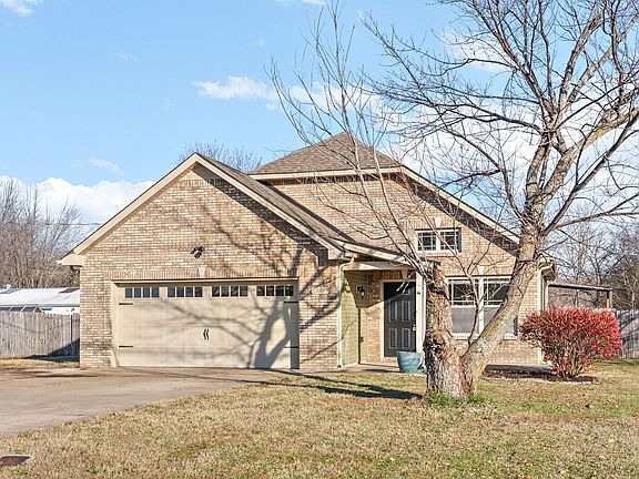 2nd image of 307 Needmore Ct